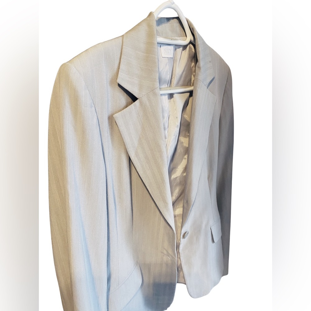 Suzy Shier Light Gray Blazer - Picture 4 of 8